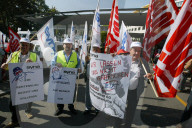 BAUBOSSE RISKIEREN STREIKWELLE