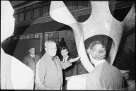 Max Bill mit seinem Werk, Uster 1965