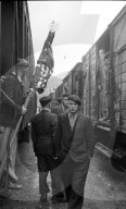Russische Internierte verlasssen die Schweiz; 1945