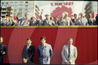 Parteifunktionäre am Tag der Arbeit in Ost-Berlin 1987