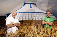 Rolf und Gregory Knie, 2004