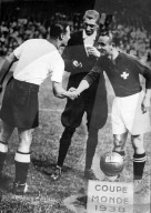 Fussball-WM 1938: Schweiz - Deutschland; Captain Minelli