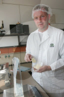 Guido Wyss, Chefinspektor in der Käserei Baer, 2005