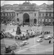 3 Schweigeminuten für Volk von Ungarn, Zürich Bahnhofplatz 1956
