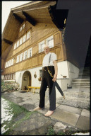 Hans Rohner mit Landsgemeindesäbel, Hundwil 1989