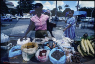 Lebensmittelmarkt in Pointre-A-Pitre, Guadeloupe 1985