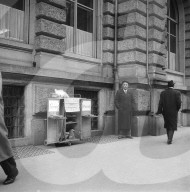 Parfümverkäufer, 1956