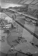 Zerstörte Bestuhlung nach Monsterkonzert im Hallenstadion 1968