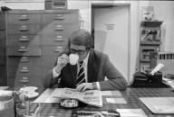 Ribidi: Reto Hügin beim Blick-Lesen, 1970