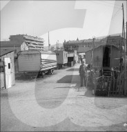 Wohnwagenplatz von Jenischen nahe Genf, 1945
