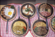 Diverse Röstigerichte; Restaurant 'Rösti Bar'; Zürcher Hauptbahnhof  1992