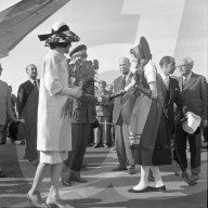 Farah Diba und Reza Pahlavi, Ankunft in Zürich, 1961