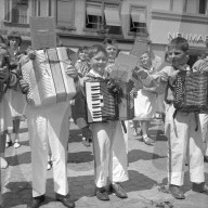 Kinder am Schweizerischen Handharmonika-Fest, 1958