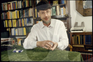 François Fricker mit Kartenspiel 1993