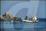 Fischerboote vor der Insel Chiros 1985