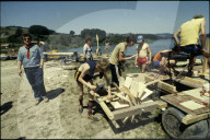 Pfadfinder bauen ein Floss, "Bula" 1980