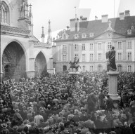 Protest gegen geplanten Abbruch von Altstadthäusern; 1954