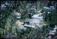 Wellblech-Baracken in Pointre-A-Pitre, Guadeloupe 1985