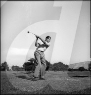 Don Juan, Graf von Barcelona, beim Golfspielen um 1947