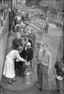 Russische Internierte verlasssen die Schweiz; 1945
