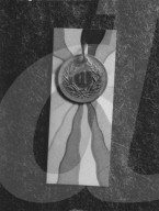 Sammelaktion für Flüchtlinge 1946: Abzeichen mit goldenem Glücksrappen