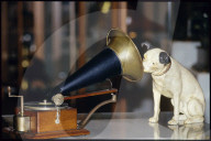 Phonograph "His Masters Voice" von 1928