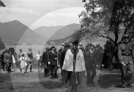 Bundesfeier mit Gesamt-Bundesrat und General Guisan,  Aufstieg zum Rütli; 1941