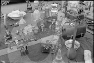 Auslage bei Flohmarkt in Genf 1972