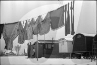 Schaustellerbetrieb im Winterlager 1942