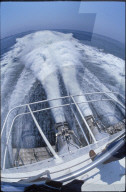 Gischt und Turbinen des Hochtechnologie-Bootes "Atlantic Challenger" 1988