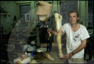 Emanuel Christen am Arbeitsplatz, 1990