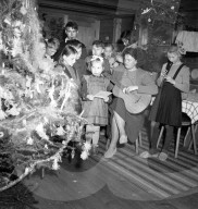 Weihnachten im Pestalozzi Kinderdorf Trogen, 1950