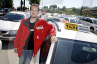 Roman Burger 2005: Taxi-Streik in Zürich-Kloten