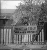 Quarantäne-Lager für Auslandschweizer in Neuenburg 1945