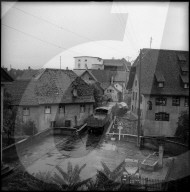 Alte Ergolzbrücke mit Mühle und Gasthaus zum Rössli; 1955