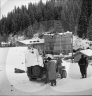 Rosenlaui, Militärjeep der US-Armee mit Funkanlage; 1946