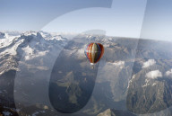 erste Alpenüberquerung eines Heissluftballons, 1972