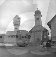Alte und neue Kirche, Breitenbach 1966