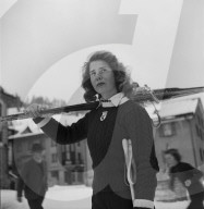 Herzogin von Alba in den Skiferien in der Schweiz