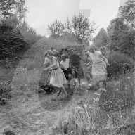 Pfingstbrauch "Pfeisthutte im Fricktal, 1955