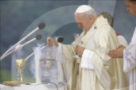 Papstbesuch Schweiz 1984, Luzern: Eucharistiefeier auf der Allmend