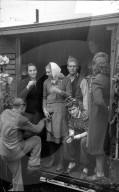 Russische Internierte verlasssen die Schweiz; 1945