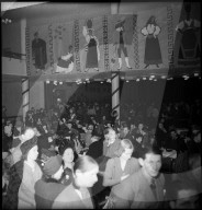 WK 2: Basar zugunsten der italienischen Internierten in der Schweiz und der Kriegsopfer, Zürich 1945