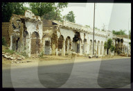 Zerstörte Gebäude in der Stadt N'Djamena, Tschad 1984