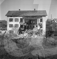 WK 2: Bombardierung; zerstörtes Wohnhaus, 1945