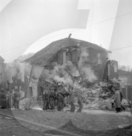 WK 2: Bombenabwürfe; abgebrannte Häuser, Schaffhausen 1944