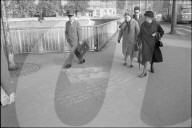 Strassenmalerei auf der Bahnhofbrücke, Zürich 1966