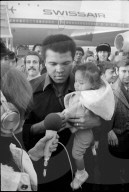 Muhammad Alis Ankunft in Zürich-Kloten 1971