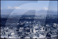 Sicht auf Mexiko Stadt mit den Vulkanen 1985