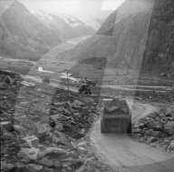 Bau des Staudamms auf der Göscheneralp; 1955